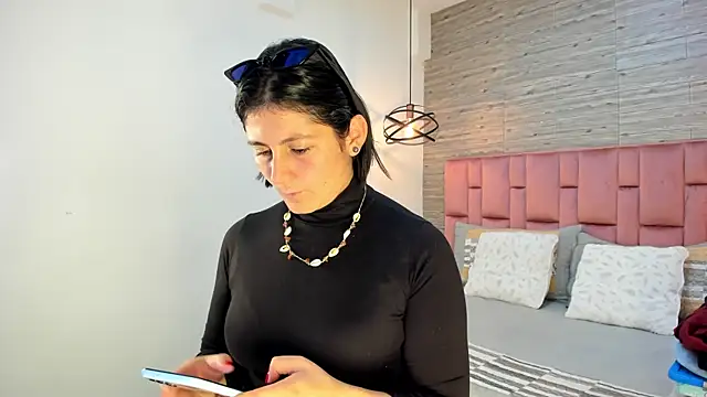 Snapshot of SarahDeyvis chatting on 01.30.25 SarahDeyvis online show from 01.30.25