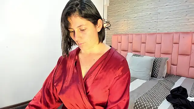 Snapshot of SarahDeyvis chatting on 03.04.25 SarahDeyvis online show from 03.04.25