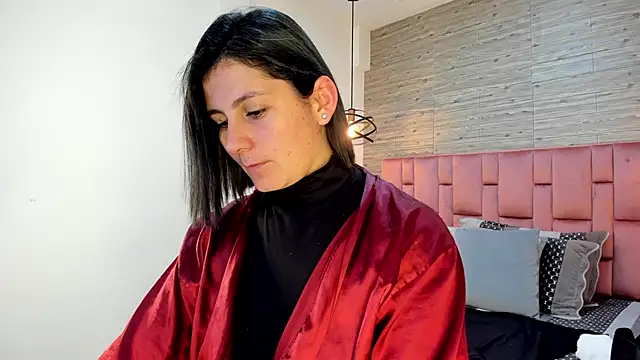 Snapshot of SarahDeyvis chatting on 03.06.25 SarahDeyvis online show from 03.06.25