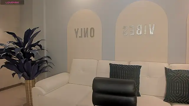 EveBensonX online show from 05.05.26