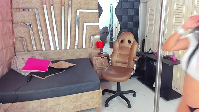 cute sassy online show from 06.15.26