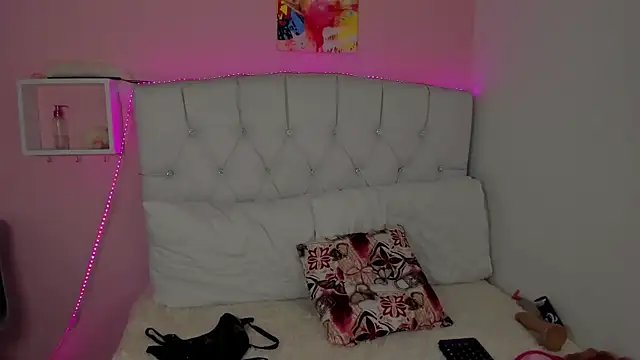 18candys online show from 06.20.26