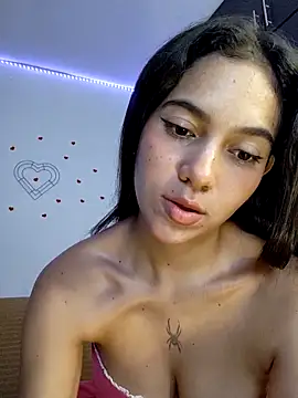 Snapshot of Sallye_ chatting on 03.20.25 Sallye online show from 03.20.25