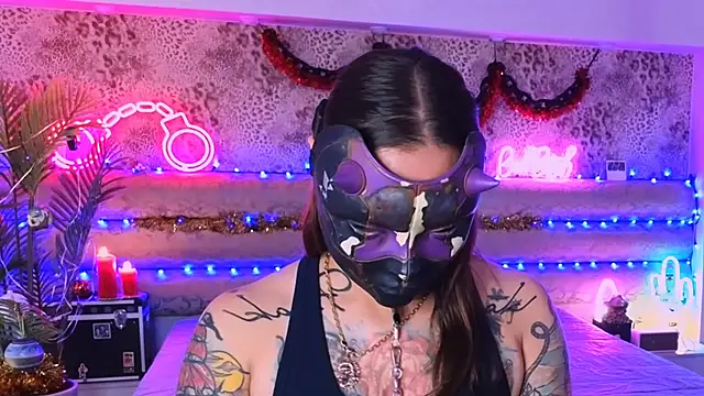 Cool Freak  online show from 11.10.25