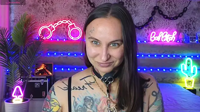 Cool Freak  online show from 07.24.26