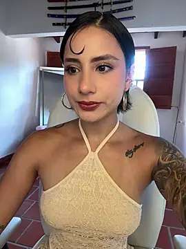 Snapshot of Ale_Lewis chatting on 07.10.26 Ale Lewis online show from 07.10.26