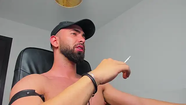 MichaelMasterss online show from 12.17.24