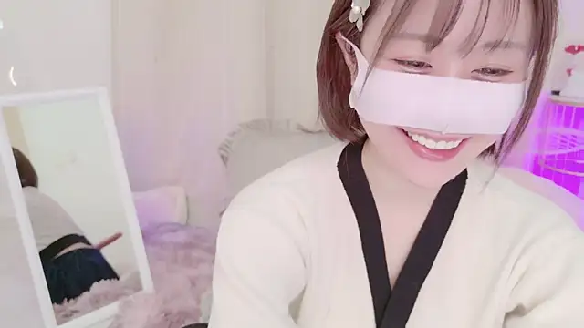 Yuu  k online show from 01.24.25