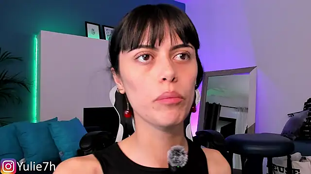  Jessy Moon  online show from 09.18.25