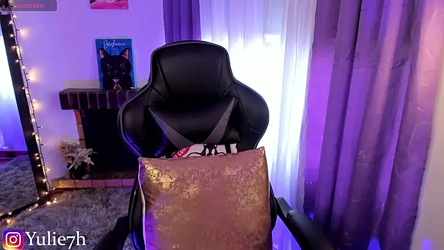  Jessy Moon  online show from 04.23.26