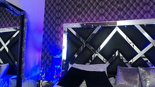 victoriaa lee  online show from 07.16.26