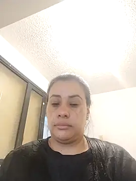 Snapshot of smile_sweetpao chatting on 02.13.25 smile sweetpao online show from 02.13.25