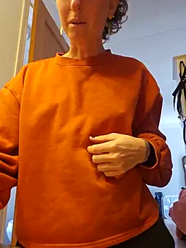 mossy kiss online show from 03.17.25