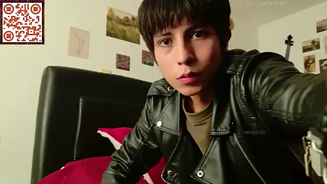 Snapshot of seraph1n chatting on 04.08.26 seraph1n online show from 04.08.26