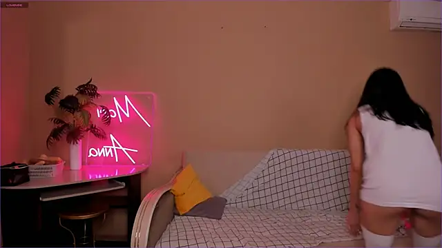 Mari   Anna online show from 03.21.25