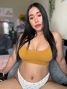 Snapshot of JazzieXo chatting on 01.14.25 JazzieXo online show from 01.14.25