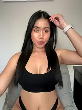 Snapshot of JazzieXo chatting on 09.12.25 JazzieXo online show from 09.12.25