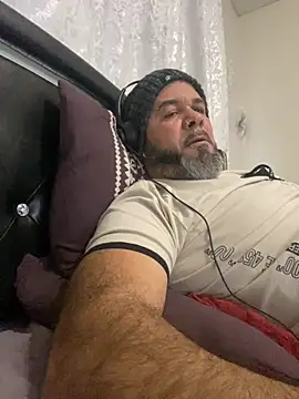 Snapshot of Cristian-Brayan chatting on 12.01.25 Cristian-Brayan online show from 12.01.25