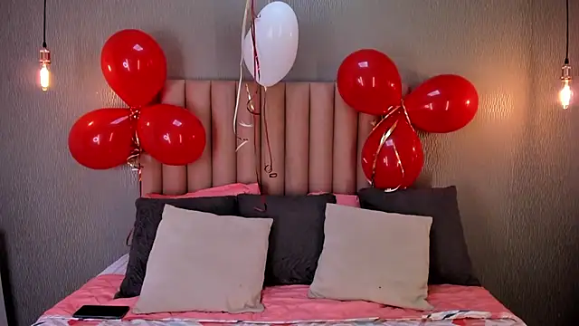 Snapshot of Alexa_Thaylor_ chatting on 02.21.25 Alexa Thaylor online show from 02.21.25