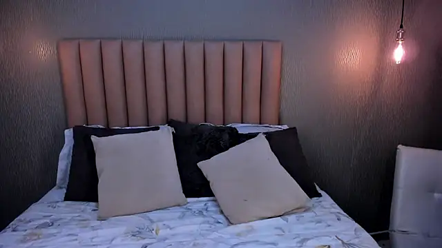 Snapshot of Alexa_Thaylor_ chatting on 03.22.25 Alexa Thaylor online show from 03.22.25