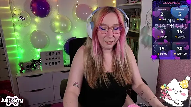 JustKerry online show from 11.17.25