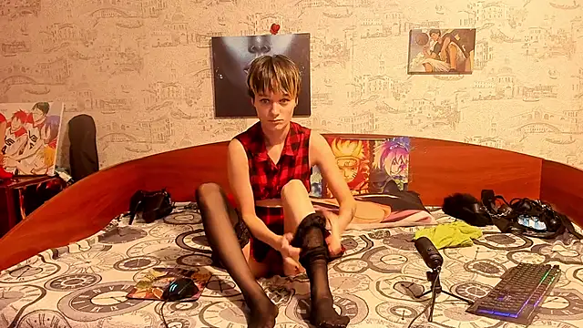 KagamiTayga online show from 10.23.25