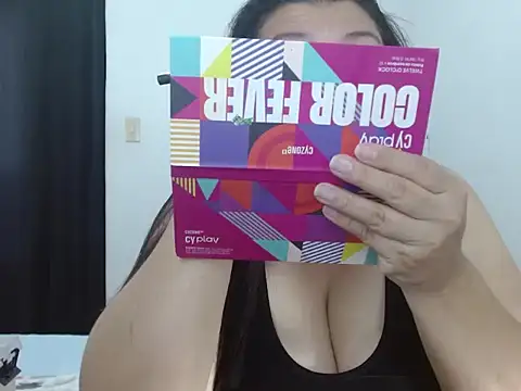 Victoriaevans1 online show from 10.03.25