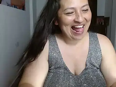 Victoriaevans1 online show from 05.26.26