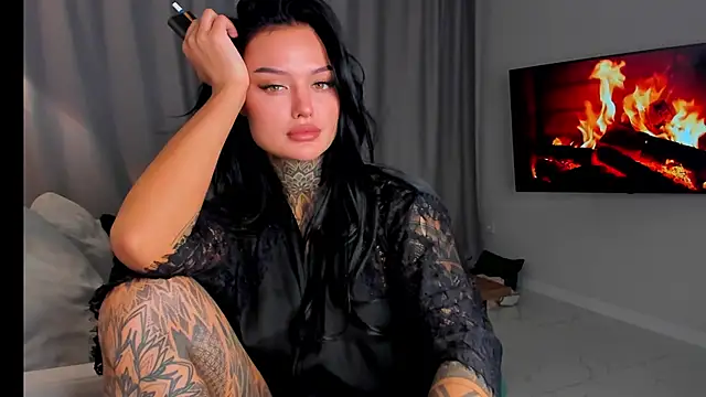 Snapshot of pantera_flashh chatting on 12.16.24 pantera flashh online show from 12.16.24