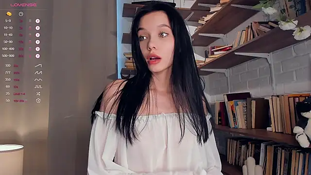 Snapshot of Riskyproject chatting on 03.16.25 Riskyproject online show from 03.16.25