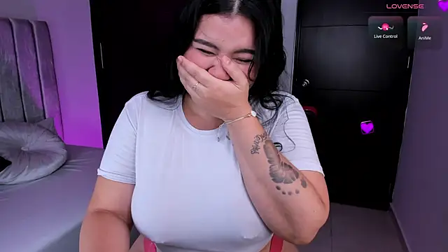 daniela hornny online show from 03.23.25