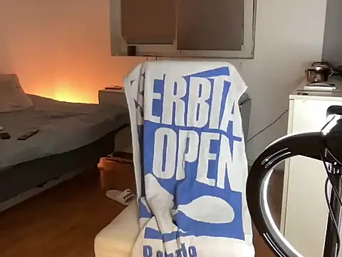 alejandrobgxh online show from 10.21.25