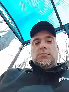 Snapshot of wifesfuckerpu chatting on 03.01.26 wifesfuckerpu online show from 03.01.26