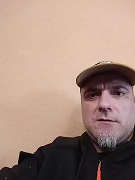 Snapshot of wifesfuckerpu chatting on 03.10.26 wifesfuckerpu online show from 03.10.26