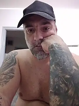 Snapshot of wifesfuckerpu chatting on 03.30.26 wifesfuckerpu online show from 03.30.26