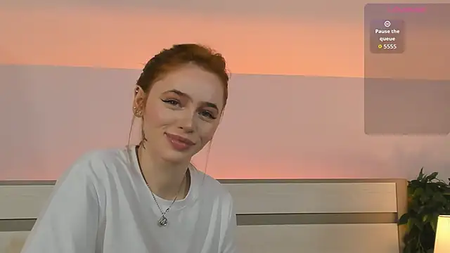 Phoenix Margo online show from 11.04.25