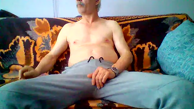 cumloverboyxx69 online show from 04.23.26