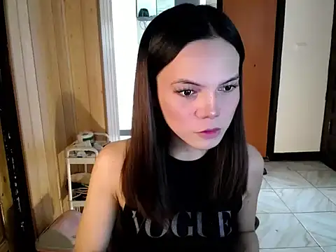 katie white online show from 06.27.26