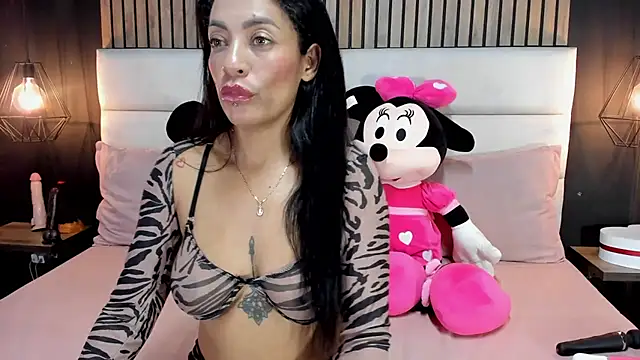 NiicolleMiller online show from 02.25.25