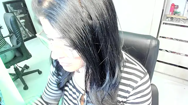 BellaFlaming online show from 06.03.26