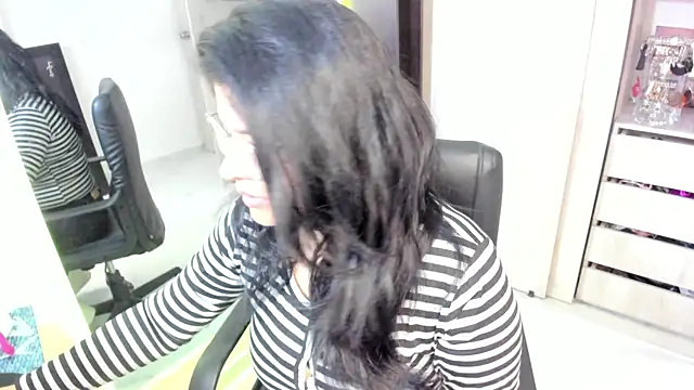 BellaFlaming online show from 06.09.26