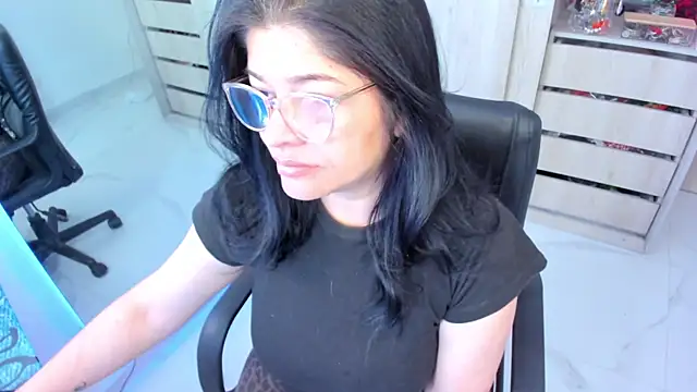 BellaFlaming online show from 06.25.26