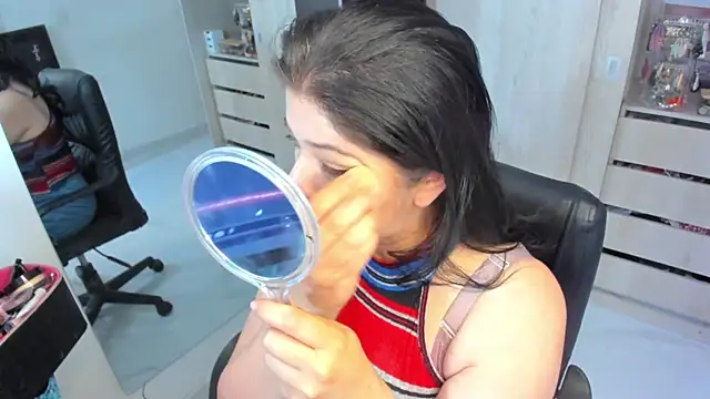 BellaFlaming online show from 06.26.26