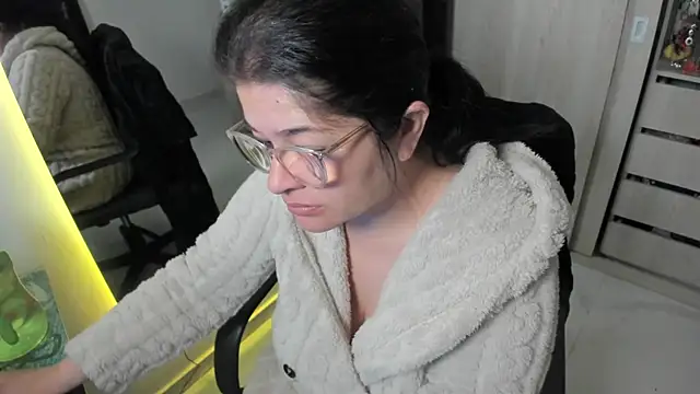 BellaFlaming online show from 07.21.26