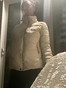 Iceblanca online show from 03.08.25