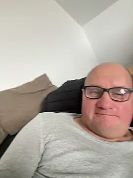 Snapshot of vanjbi45 chatting on 01.26.25 vanjbi45 online show from 01.26.25