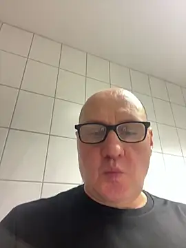 Snapshot of vanjbi45 chatting on 03.02.25 vanjbi45 online show from 03.02.25