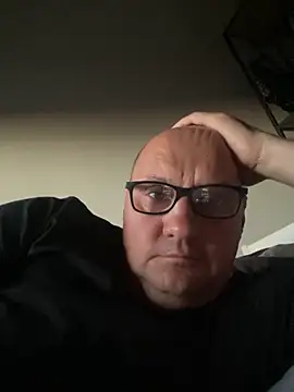 Snapshot of vanjbi45 chatting on 10.04.25 vanjbi45 online show from 10.04.25