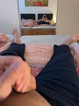 Snapshot of vanjbi45 chatting on 11.02.25 vanjbi45 online show from 11.02.25