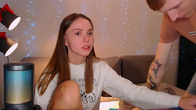 juliaanddima online show from 12.29.24